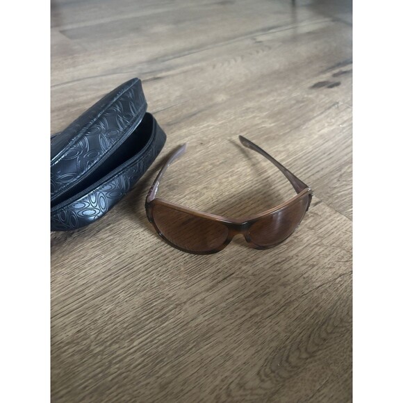 Oakley Belong Polarized Sunglasses 125 Brown Unisex - Picture 1 of 10